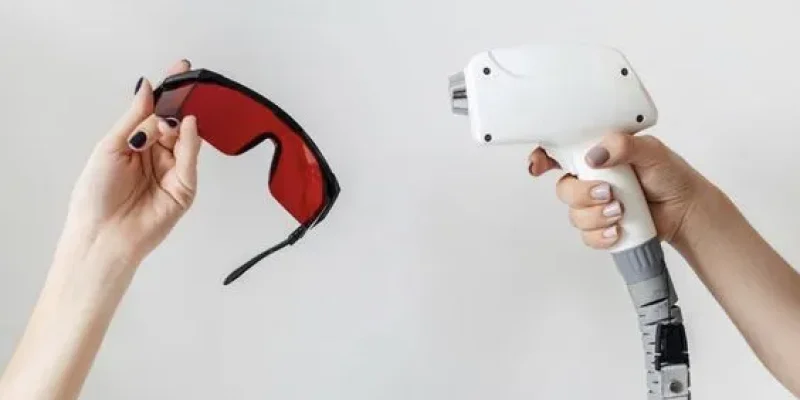 فواید لیزر موهای زائد